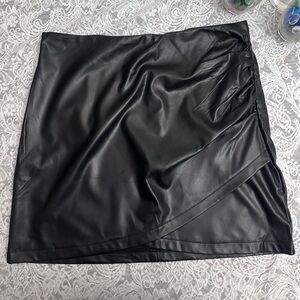 SHEIN Black Faux Leather Mini Skirt XL | Ruched Asymmetrical
